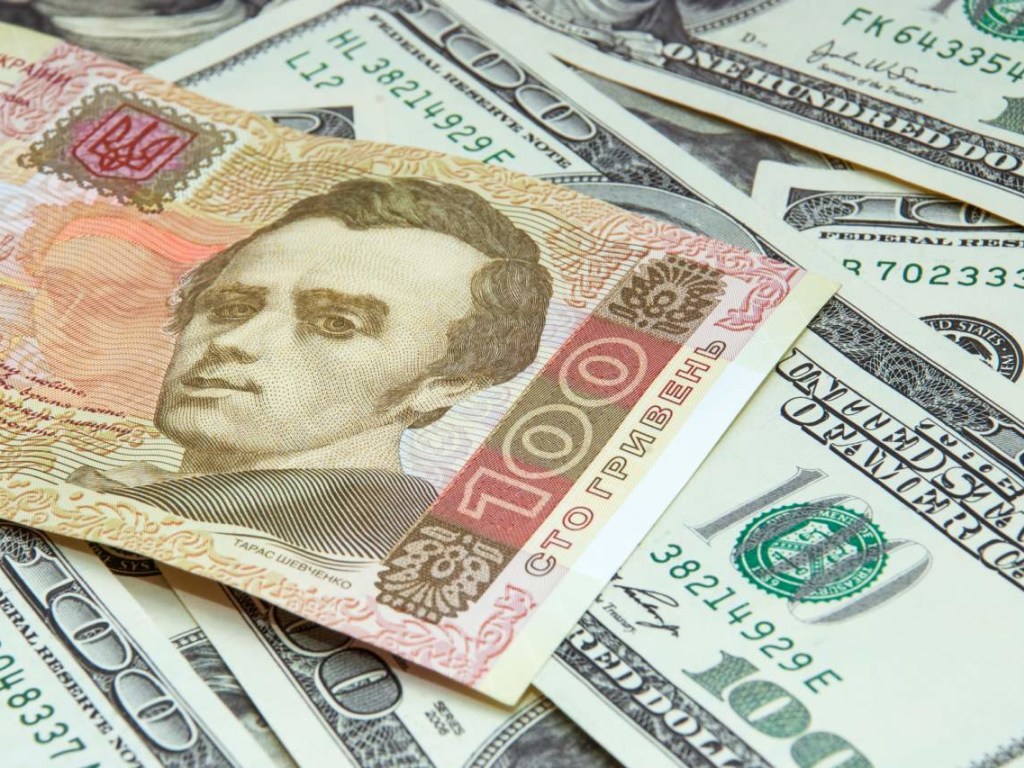 НБУ установил официальный курс на уровне 26,14 гривны за доллар