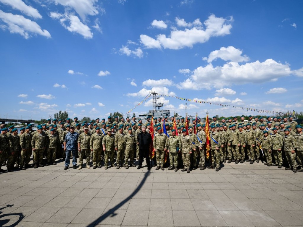Береты цвета морской волны: в украинском календаре появился День морской пехоты