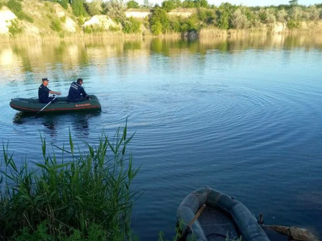 Тело пропавшей 19-летней девушки нашли в затопленном карьере в Николаевской области (ФОТО)