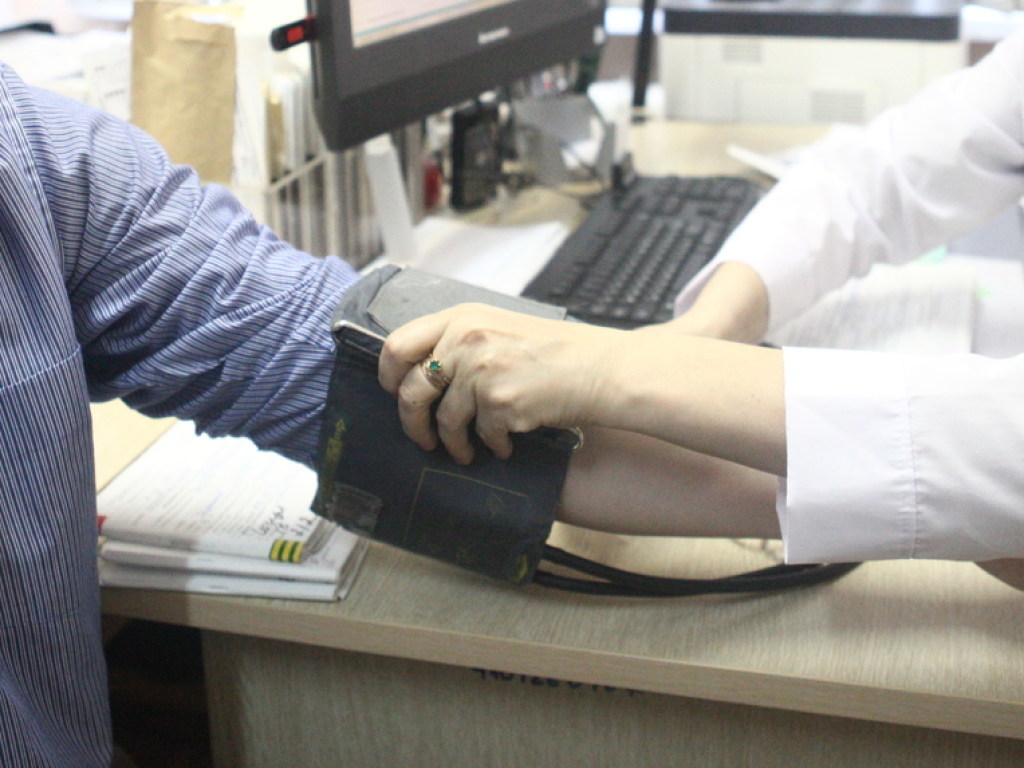 Украинцы неохотно разрешают писать на рецептах врачей свои идентификационные номера