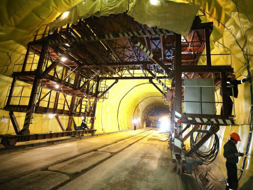 Обнародованы фото и видео Бескидского тоннеля в Карпатах, который откроют сегодня (ФОТО, ВИДЕО)
