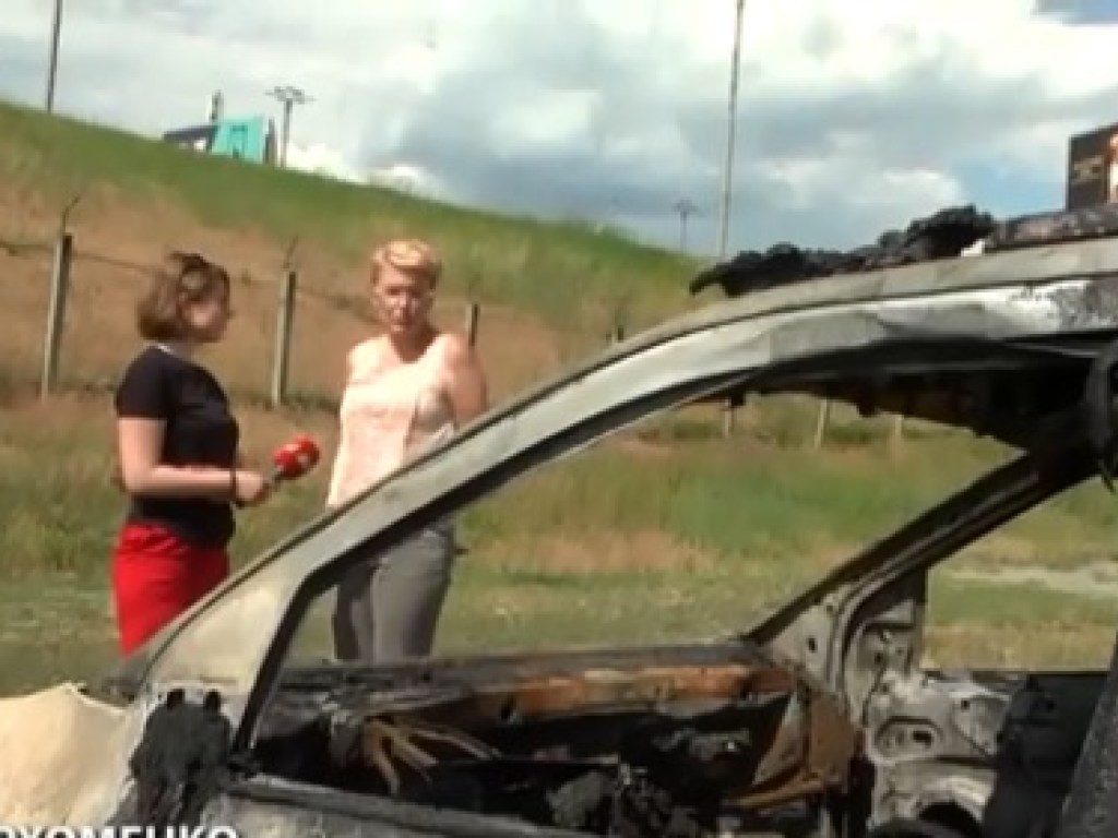 Киевлянке сожгли авто из-за жалоб на ОСМД (ФОТО)