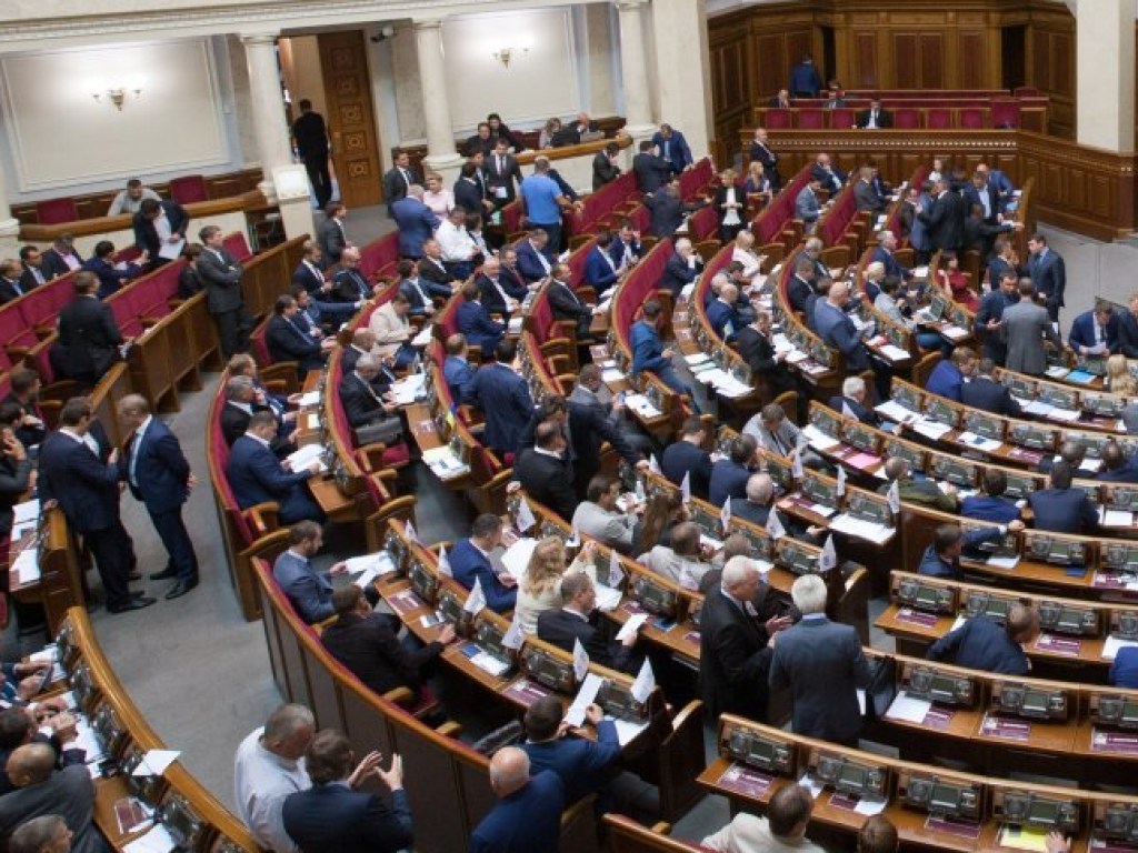 Генпрокурор направил в Раду представление на снятие неприкосновенности с нардепов Колесникова и Вилкула