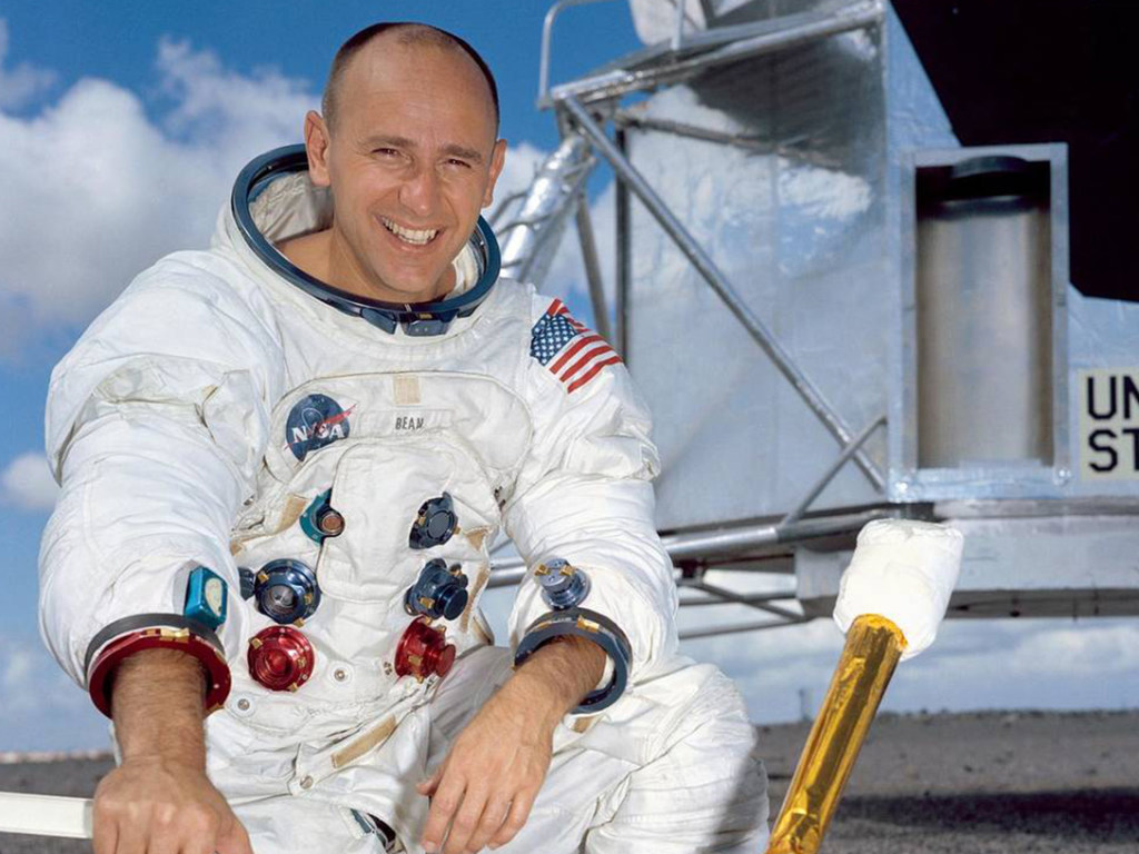 В США скончался астронавт, который побывал на Луне