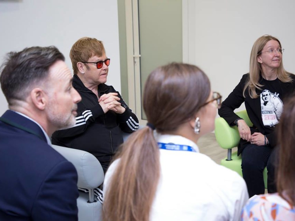 Супрун заявила, что Элтон Джон в Киеве стал клиентом Центра по борьбе с ВИЧ (ФОТО)