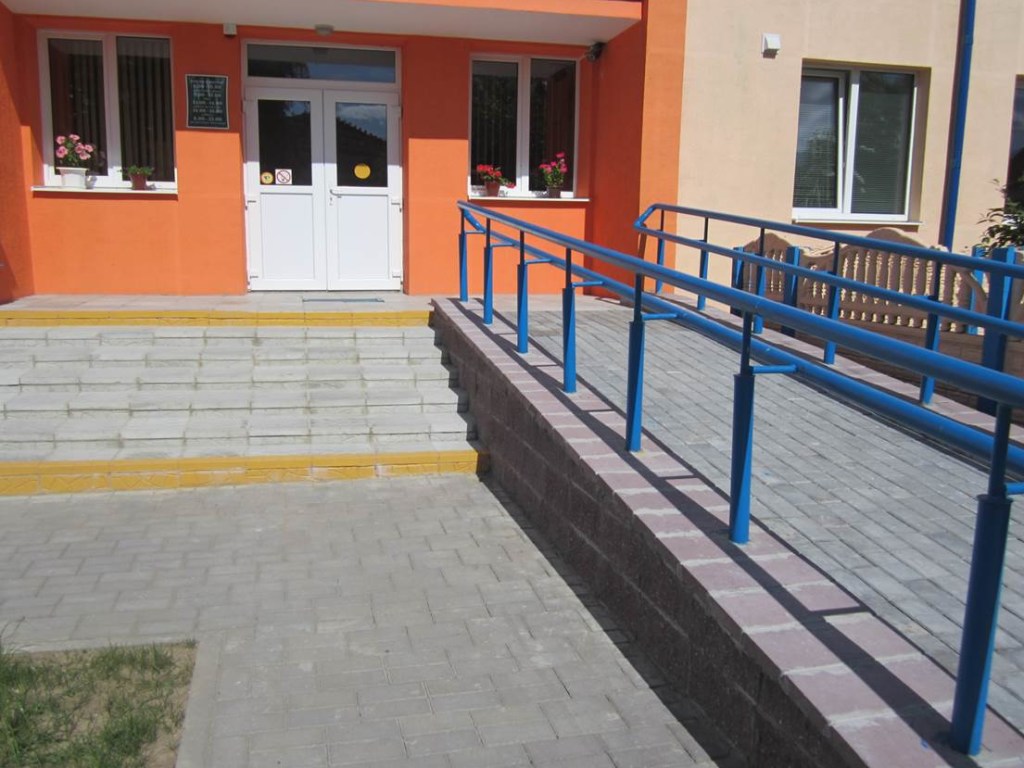  Почти все здания в Украине не приспособлены для людей с инвалидностью