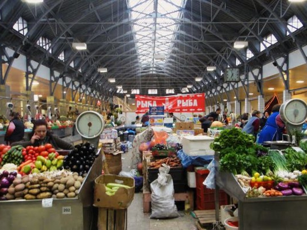 Украинские поставщики начали уходить из магазинов на рынки &#8212; эксперт