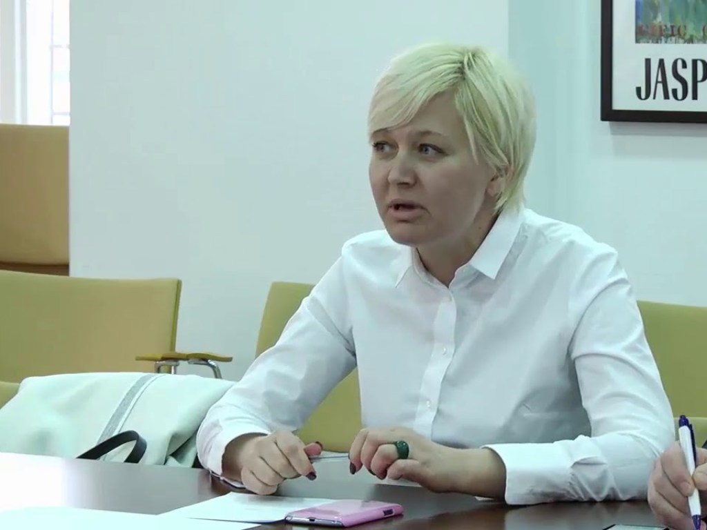 Украинская писательница пришла в СБУ и рассвирепела из-за русского языка