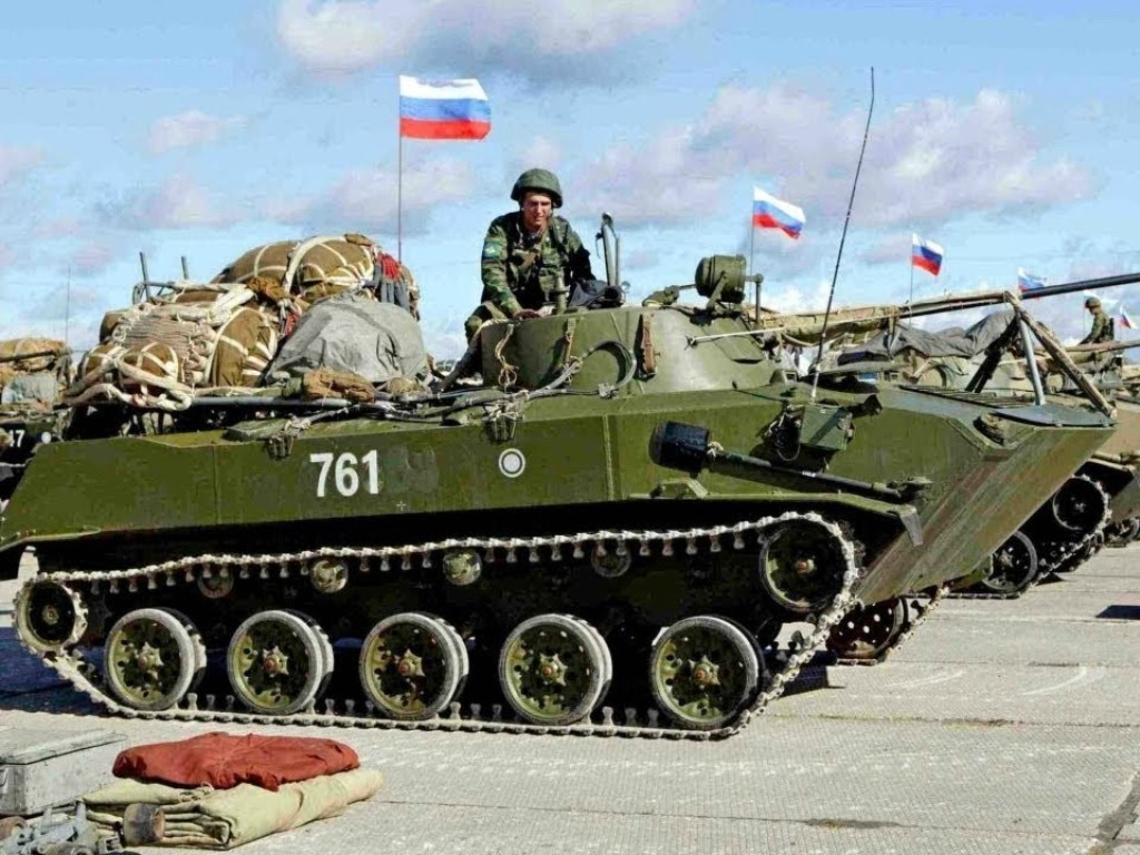 Россия начала масштабные военные учения в Крыму (ФОТО)