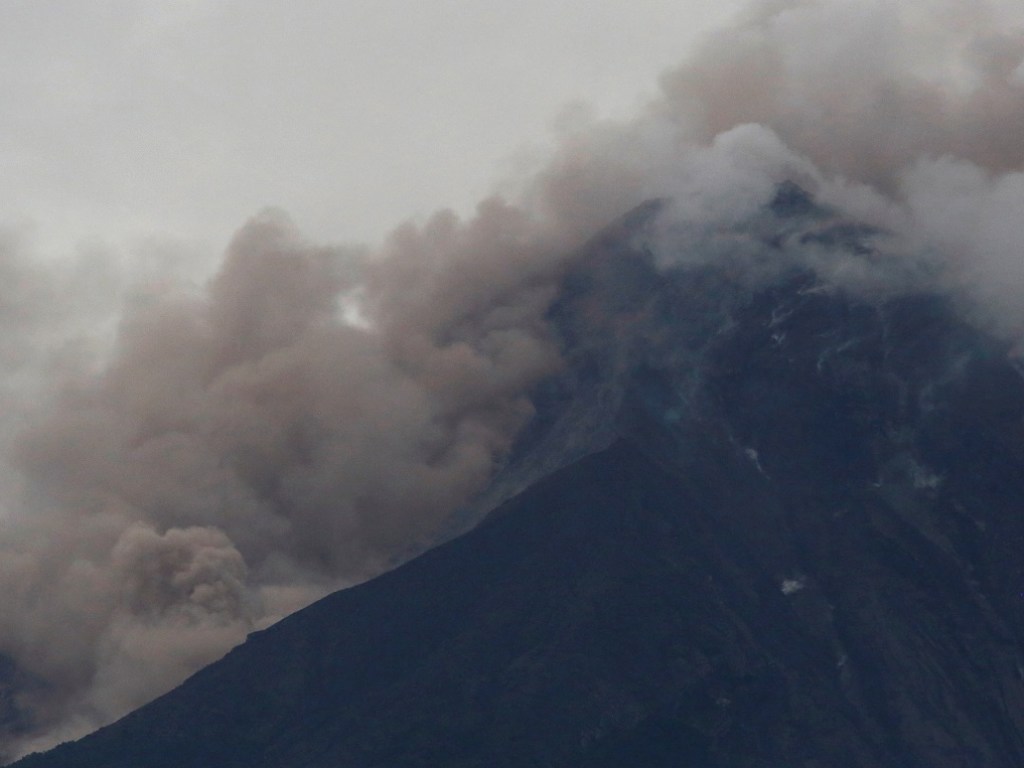 Извержения вулкана в Гватемале:  число жертв увеличилось до 99