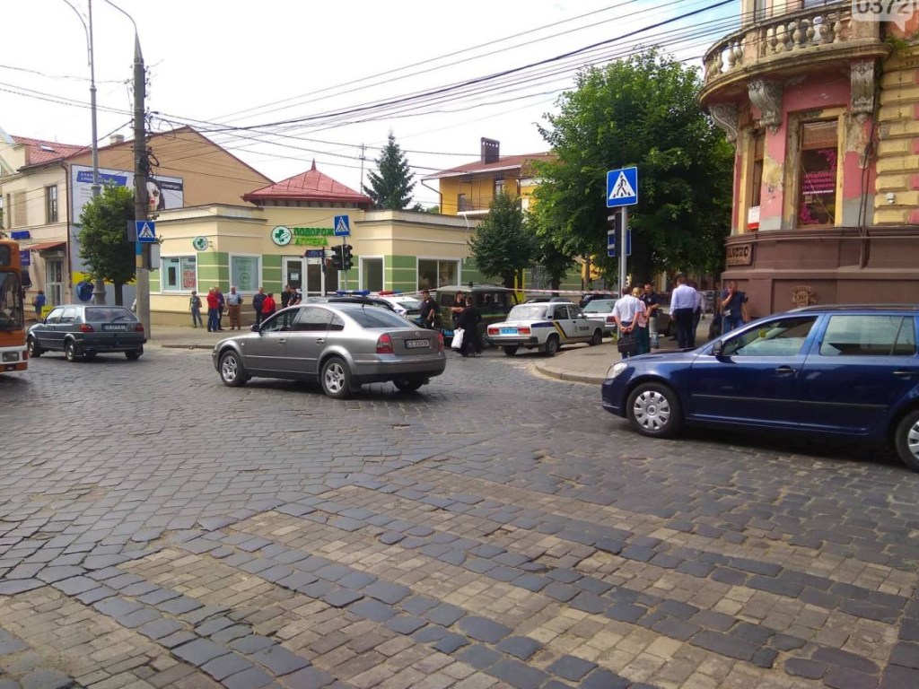 В здании СБУ в Черновцах нашли подозрительный предмет (ФОТО)