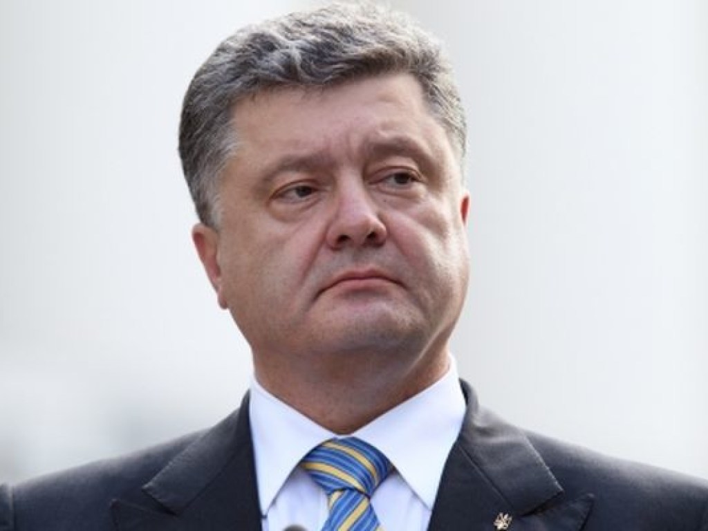 У Порошенко заявили, что спорная поправка об антикоррупционном суде согласованная с МВФ