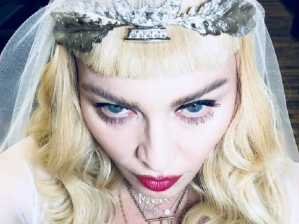Мадонна объявила, что выходит замуж (ФОТО)