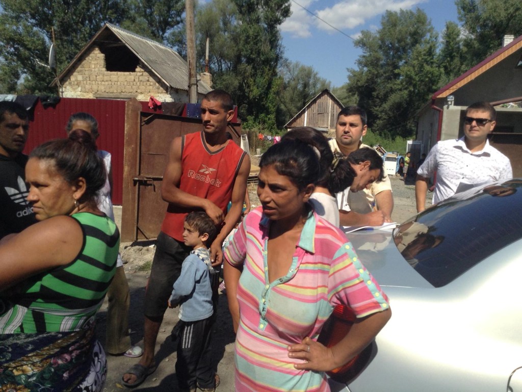 В Святошинском районе Киева демонтировали очередной лагерь ромов