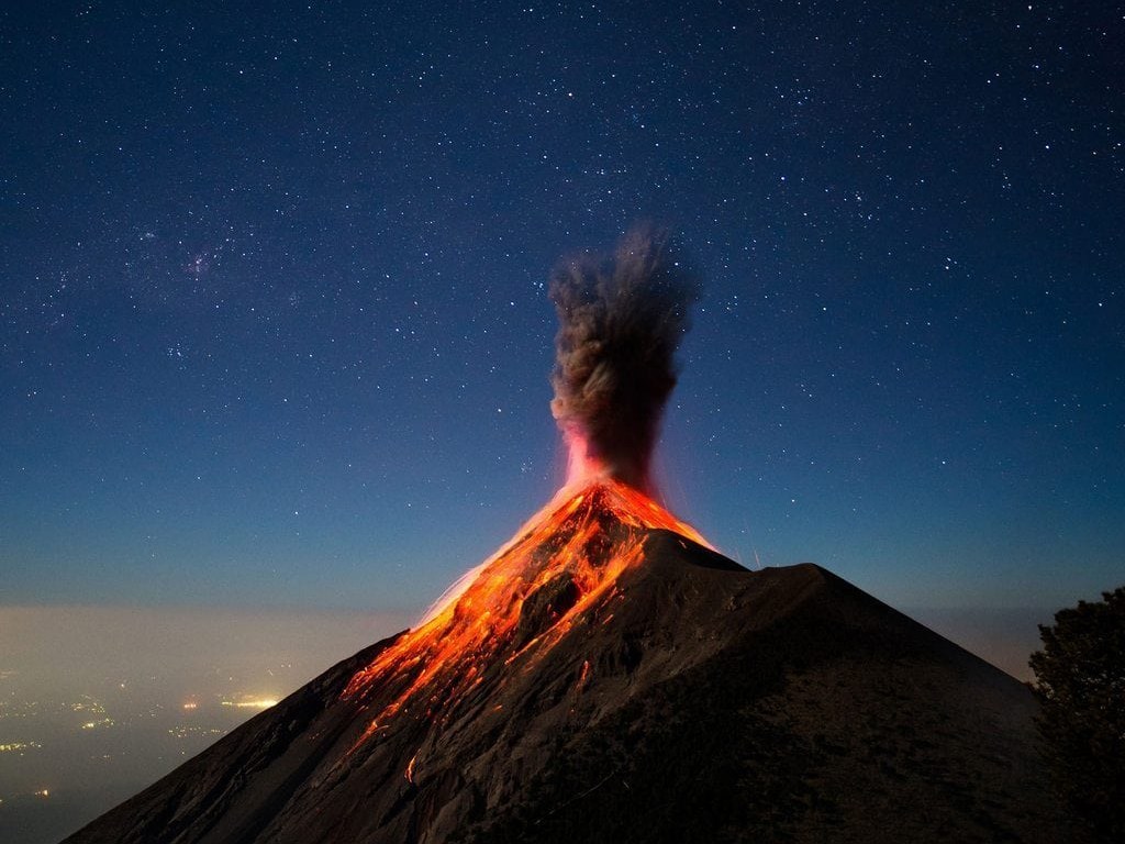 В Гватемале погибли 109 человек из-за извержения вулкана (ВИДЕО)