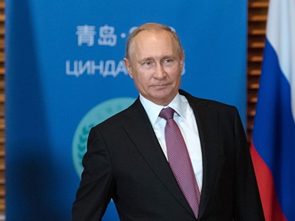 Коричневый Путин: лидер Китая отличился выбором подарка для президента РФ (ФОТО)