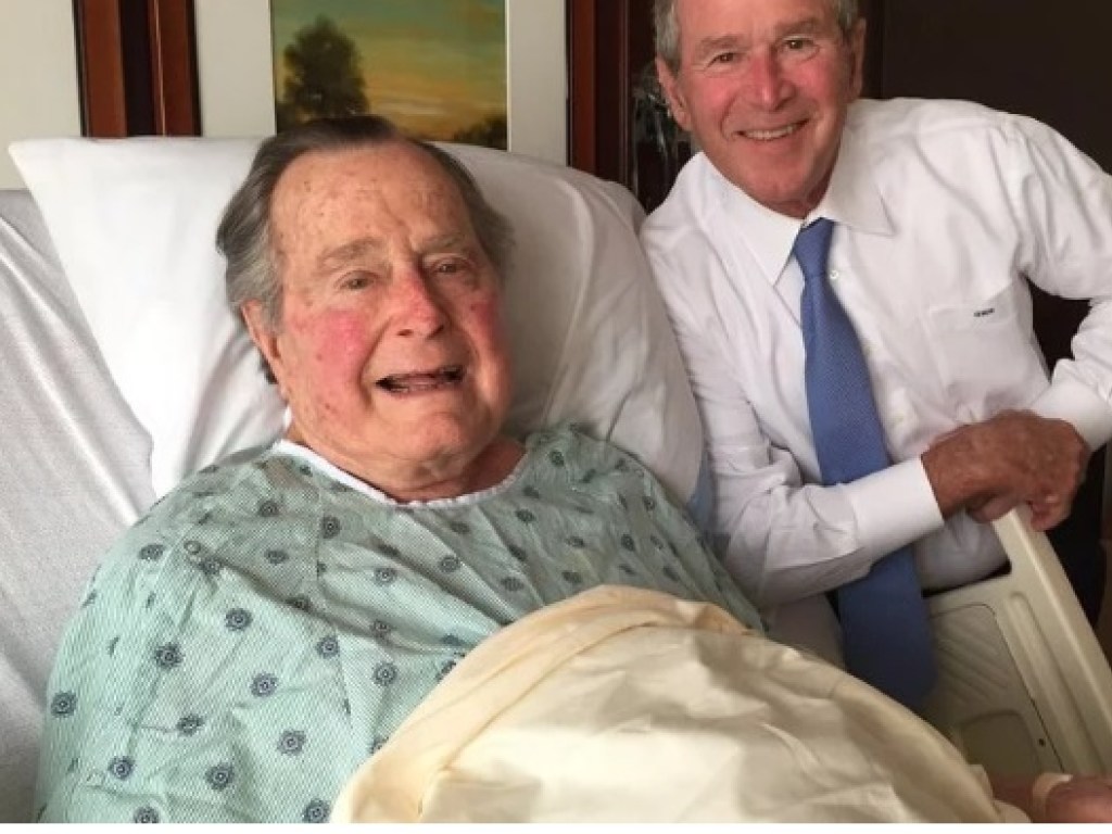 Джордж Буш-старший установил рекорд по долголетию среди бывших президентов США