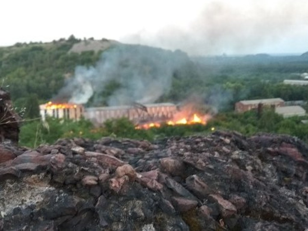 В Донецке начался пожар на шахте «Куйбышевская» (ФОТО)