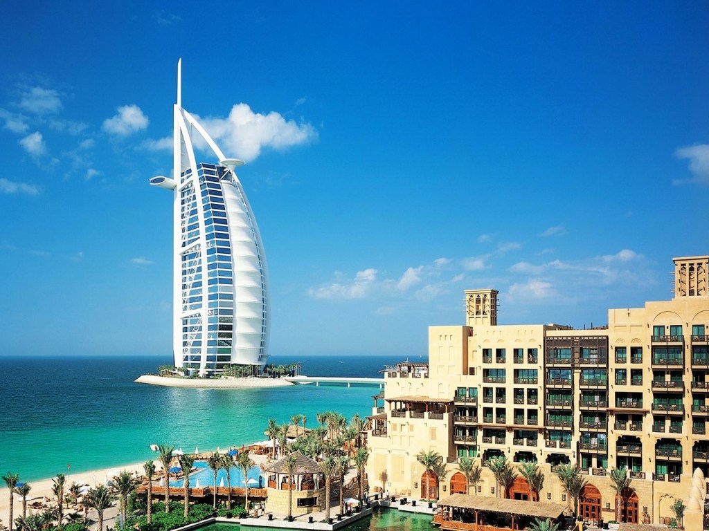 В отличие от Турции, цены на отели в Арабских Эмиратах не поднимались &#8212;  эксперт