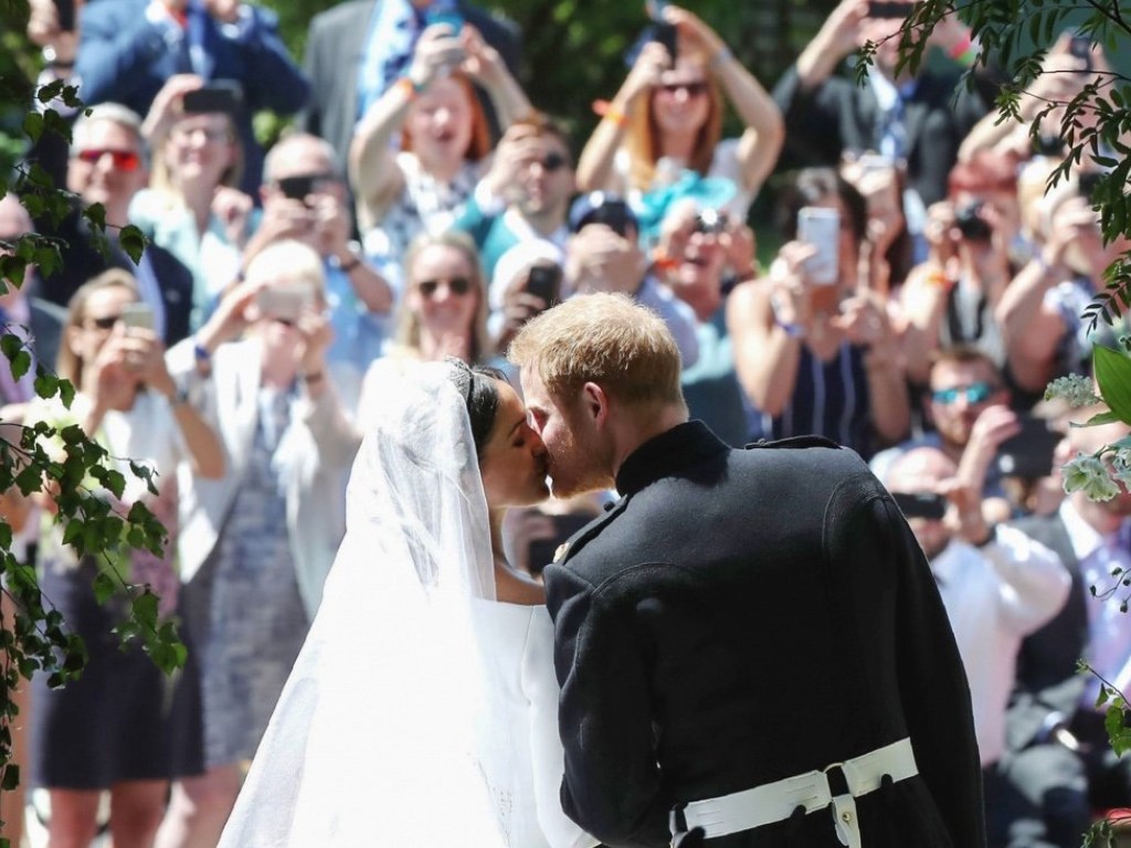 Свадьбе Меган Маркл и принца Гарри предшествовало подписание брачного контракта &#8212; СМИ