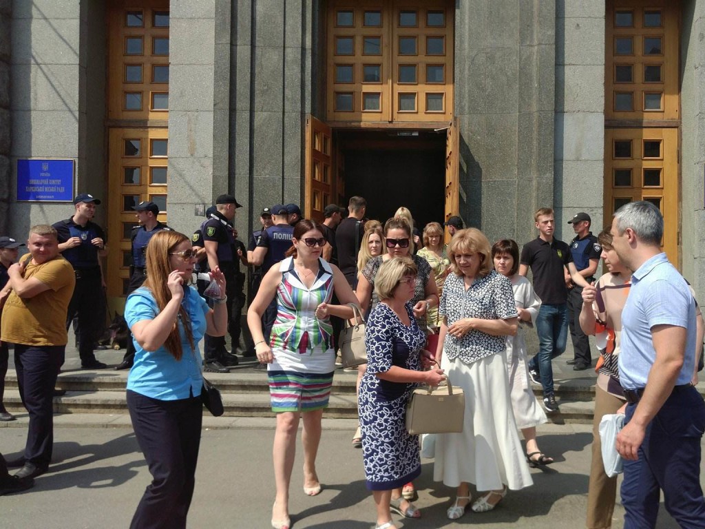 Беспорядки в мэрии Харькова устроили «титушки»- активисты