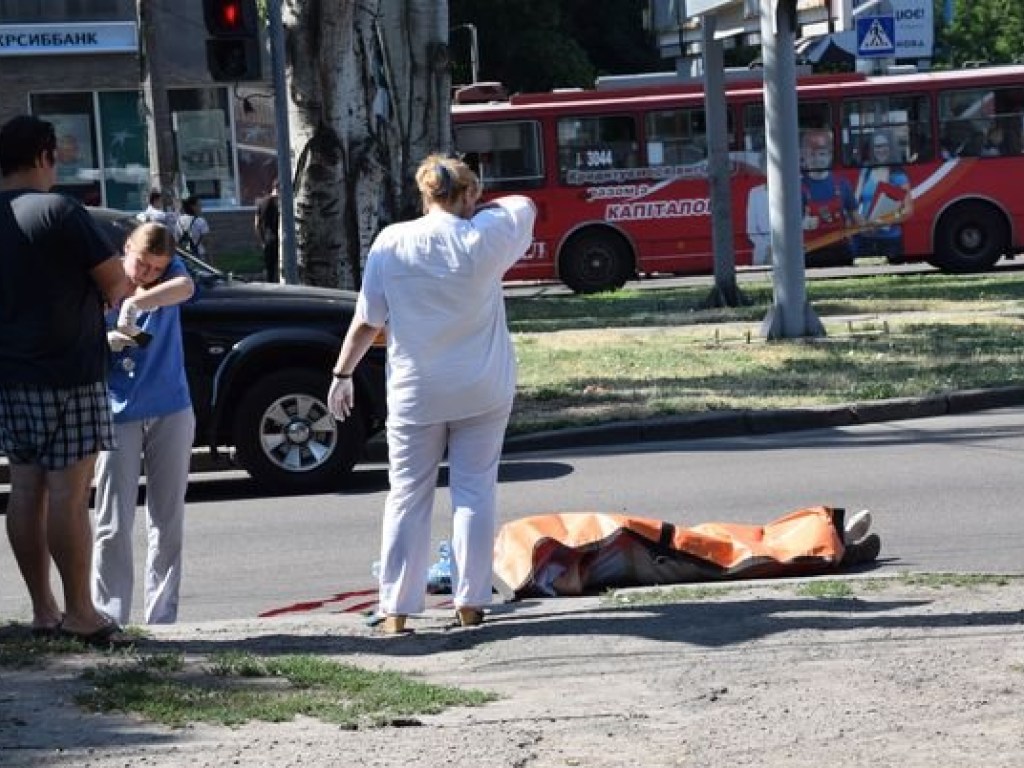 Появилось видео, как в Николаеве маршрутка насмерть сбила пенсионера (ФОТО, ВИДЕО)