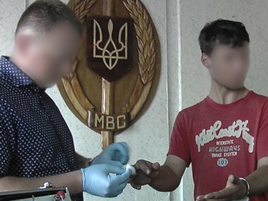 В Винницкой области подростки выпотрошили тело своего сверстника (ФОТО)