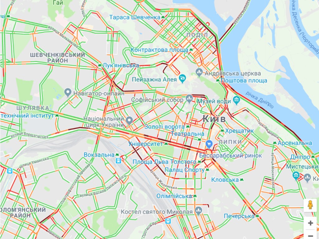 В Киеве пробки и тянучки: карта сложных участков дорог
