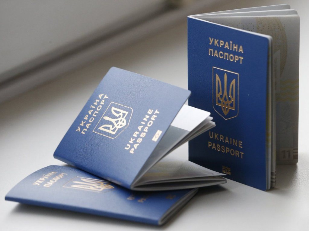Благодаря инициативе Порошенко, у крымчан возникнут трудности с получением гражданства Украины