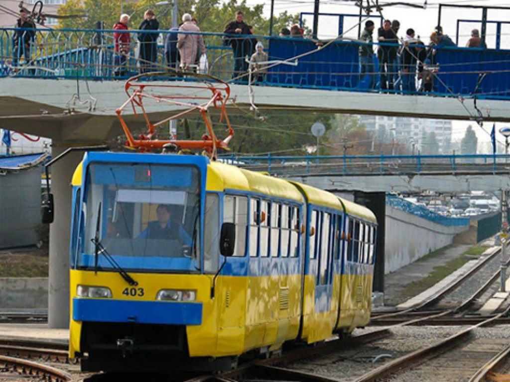 В Киеве на три недели закроют движение трамваев (СХЕМА)