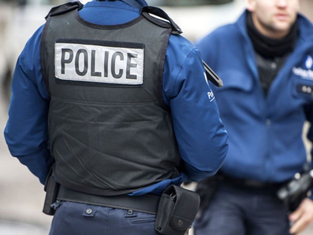 Во Франции задержали 10 человек, готовивших теракт