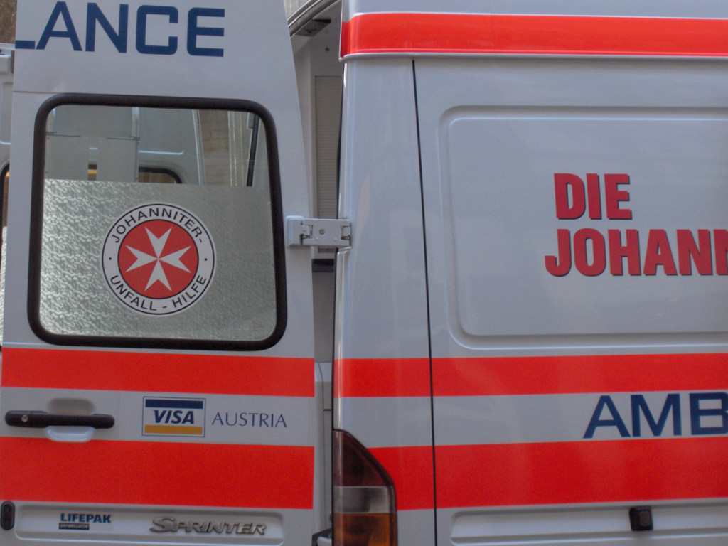 В Австрии с рельсов сошел пассажирский поезд, есть пострадавшие