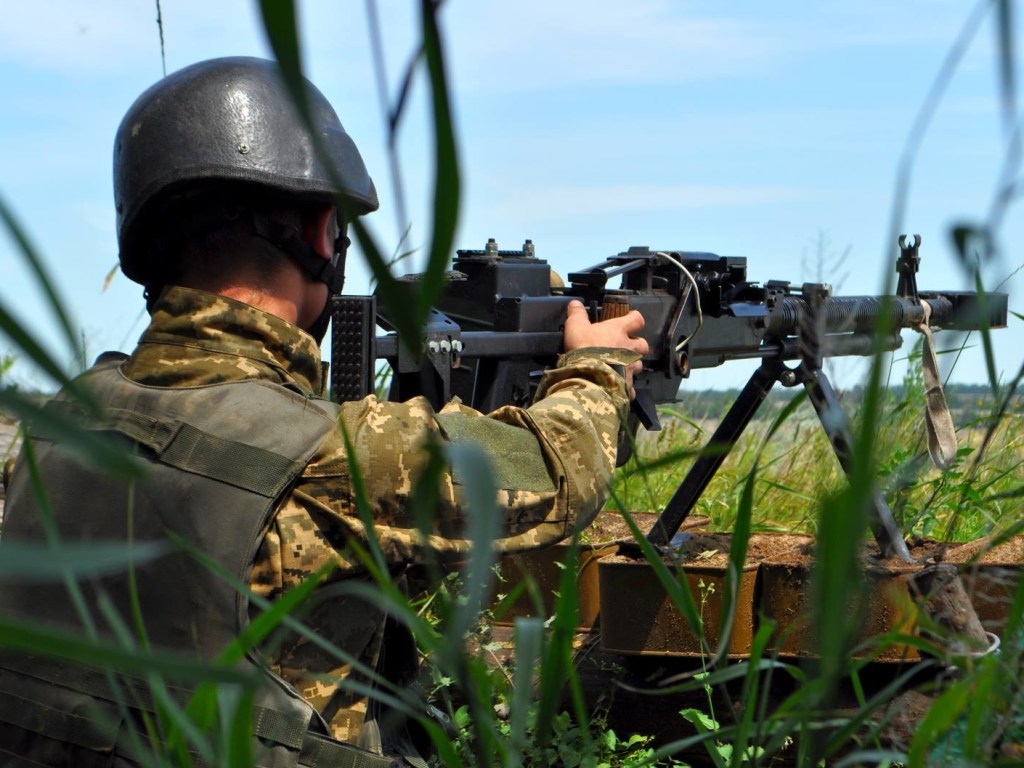 О перемирии на Донбассе с 1 июля условились в Минске