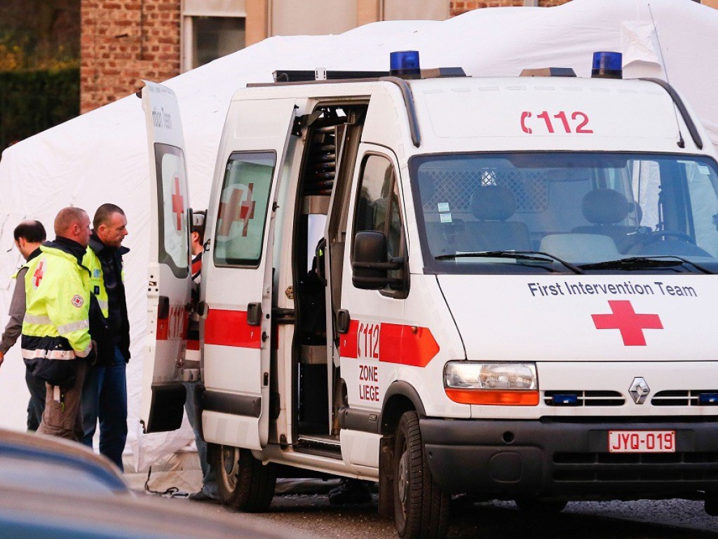 В Румынии перевернулся автобус с 60 украинцами, пострадали дети (ФОТО, ВИДЕО)