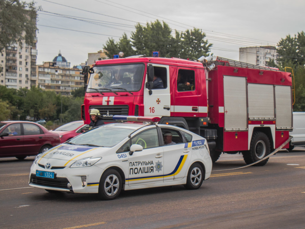 На столичных Березняках Opel на высокой скорости влетел в «Cлавуту», пострадали водители (ФОТО)