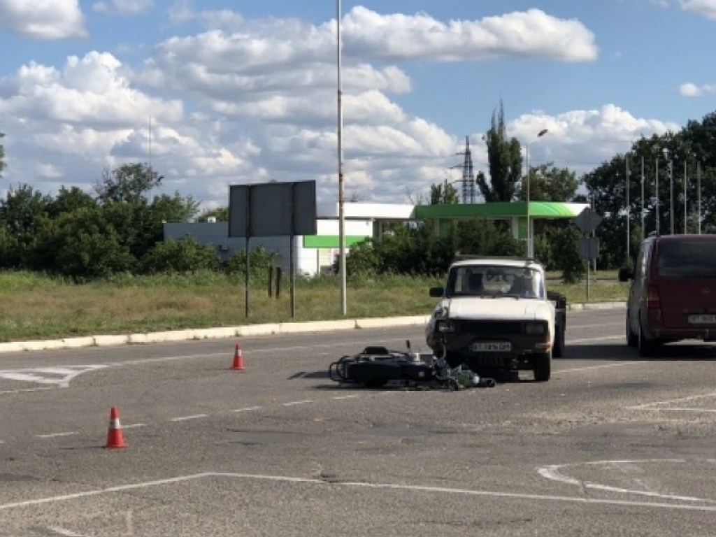 В Каховке от столкновения с «Москвичом» пострадал  мотоциклист (ФОТО)