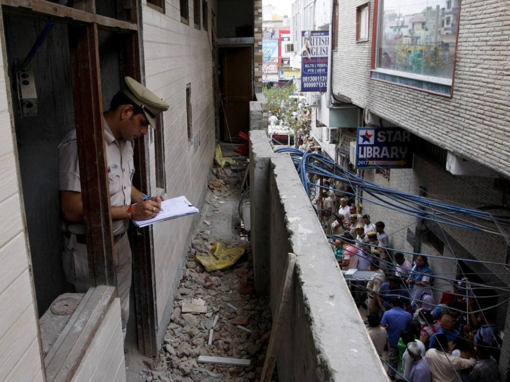 В Индии семья из 11 человек совершила групповое самоубийство