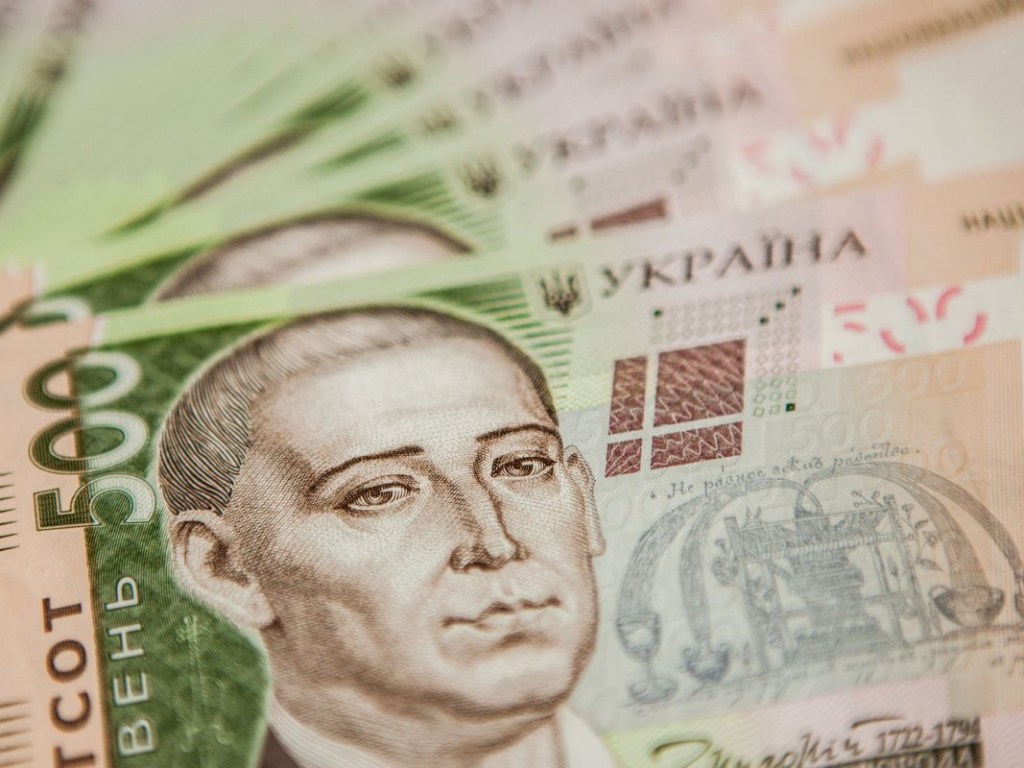 Подписание закона о валюте: ожидается отток валюты из Украины и удешевление гривны – эксперт