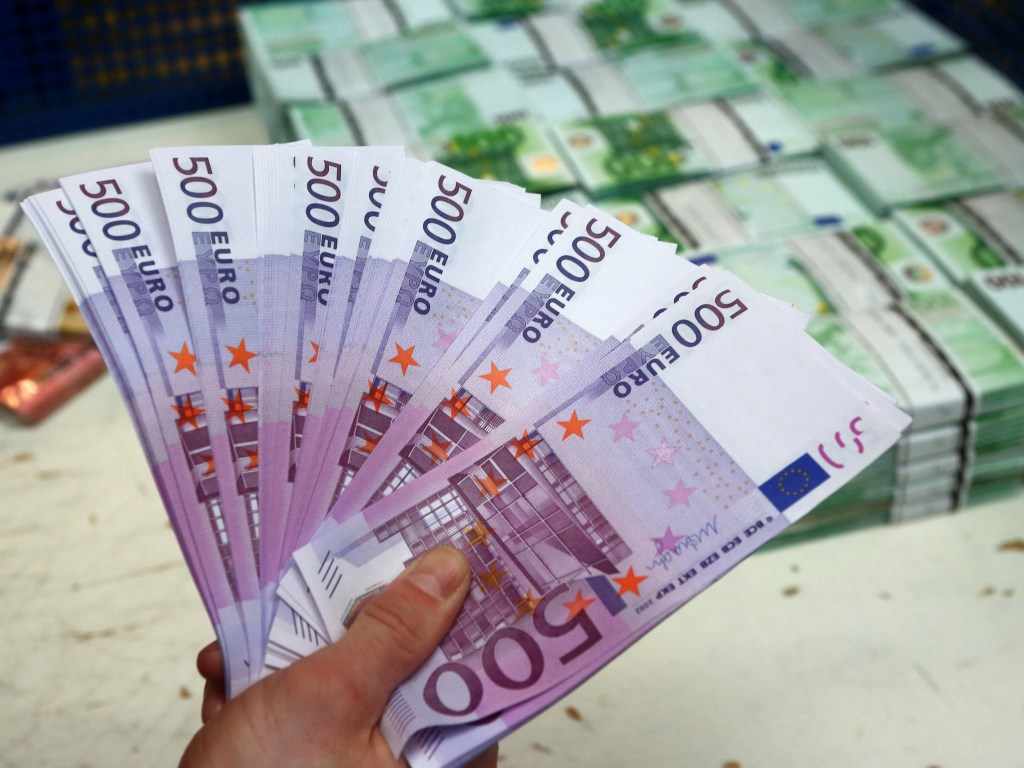 ЕС будет следить за распределением каждого цента из выделенного Брюсселем Украине миллиарда евро – аналитик