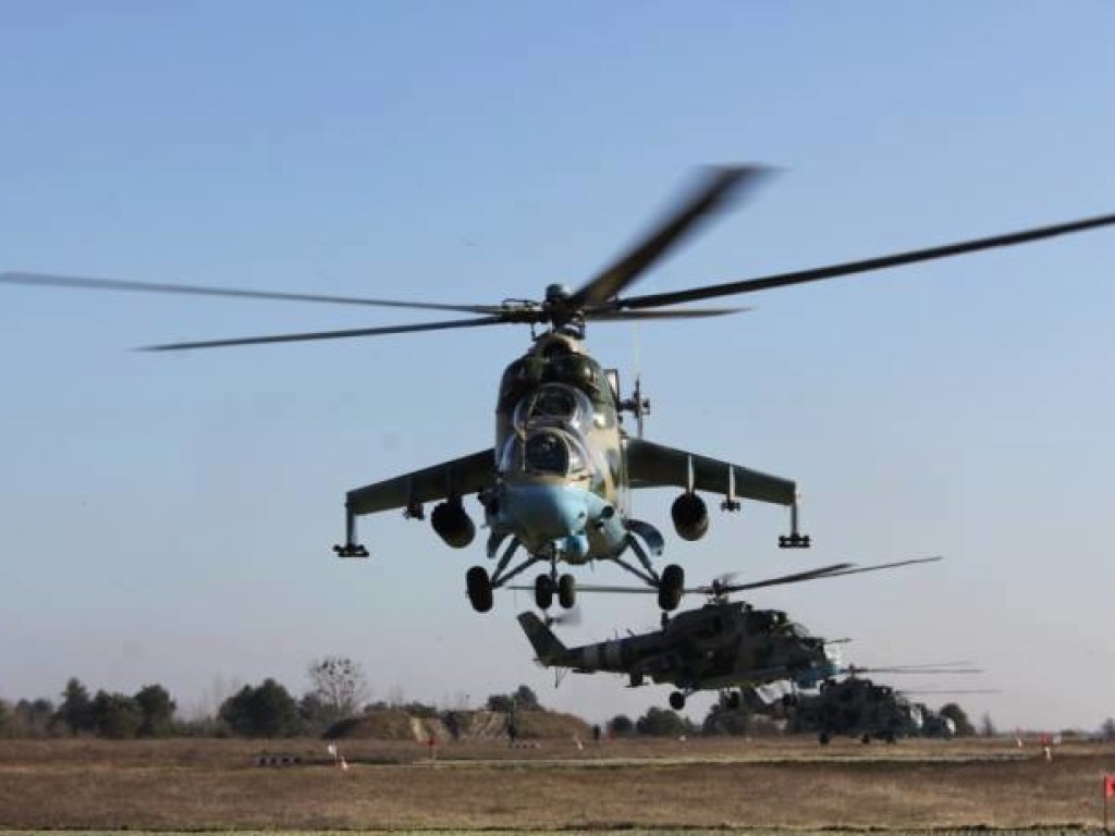 Взрыв на полигоне под Ровно: троих раненых отправили вертолетом во Львов