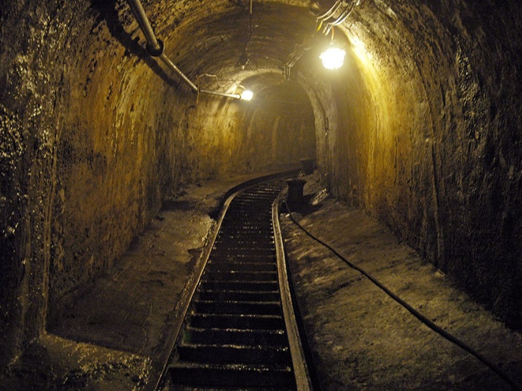 В Запорожье обнаружили старинный тоннель