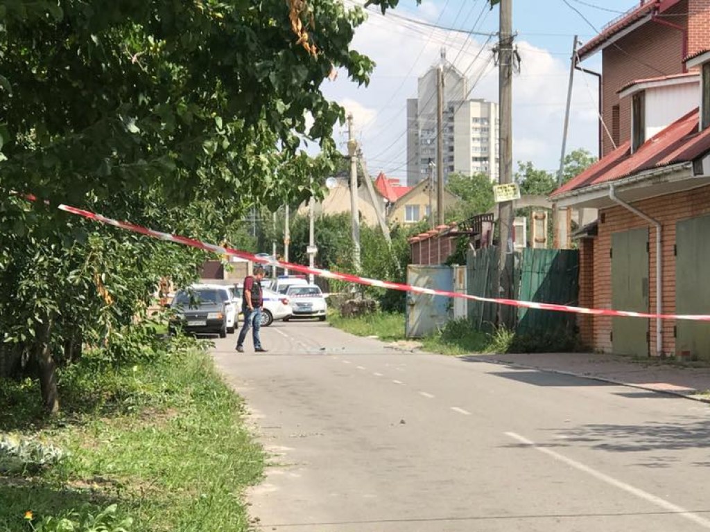 В Софиевской Борщаговке в Киеве кавказец выпустил четыре пули в мужчину (ФОТО, ВИДЕО)