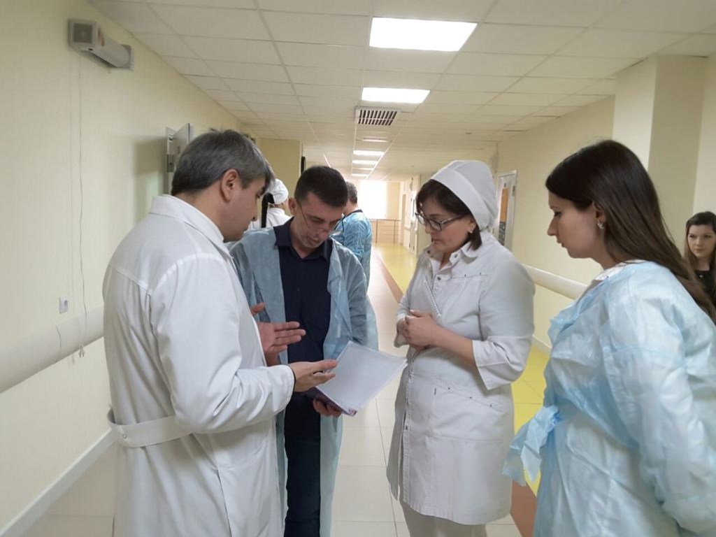 Просите Бога, чтобы умерла: В РФ врачи отказались лечить пенсионерку, кричащую от боли (ВИДЕО)
