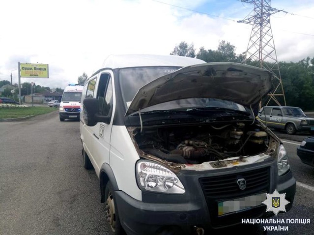 Жуткое ДТП произошло на Харьковщине: в больницу попали двое маленьких детей (ФОТО)