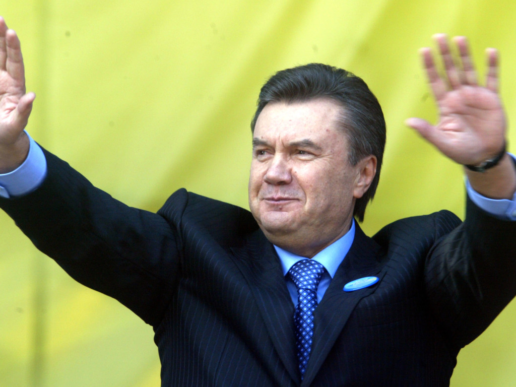 Расследование: Владислав Израилит и Максим Слуцкий отрабатывают деньги для беглого Януковича  