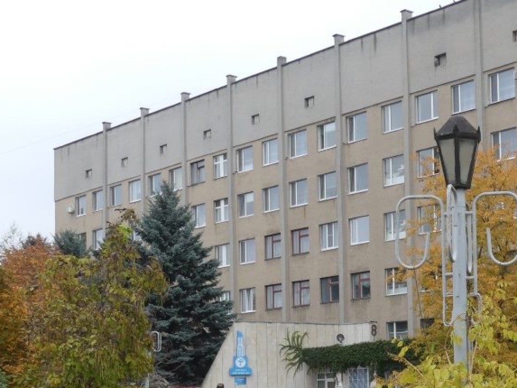 В Николаеве в больнице избили 67-летнего депутата облсовета