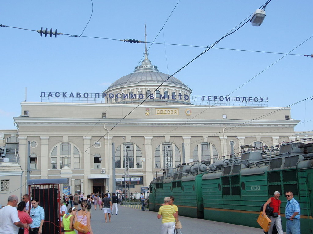 В Одессе конфликт на железнодорожном вокзале закончился поножовщиной