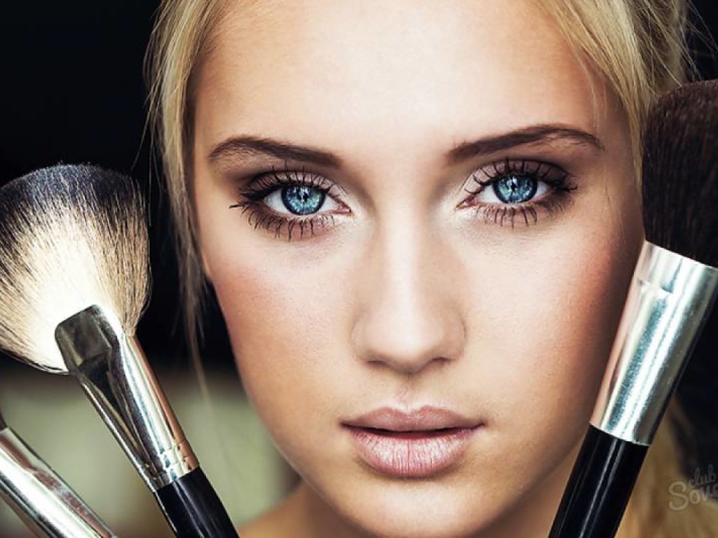 Сам себе визажист: Секреты макияжа для увеличения глаз