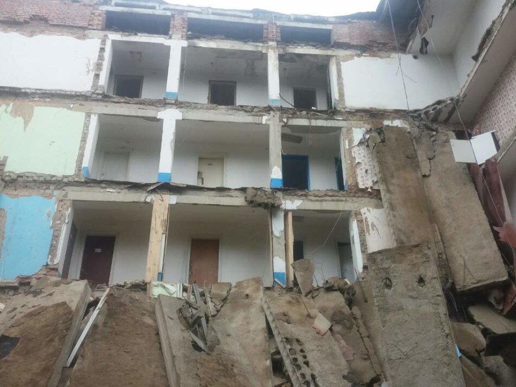В Житомирской области обрушилось здание студенческого общежития: разрушено 25 комнат (ФОТО)