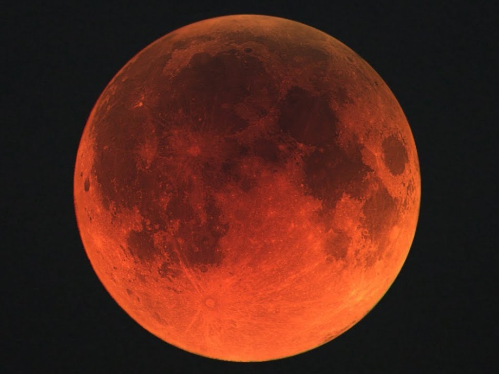 «Кровавое» лунное затмение: опубликовано впечатляющее видео прошедшего астрономического явления